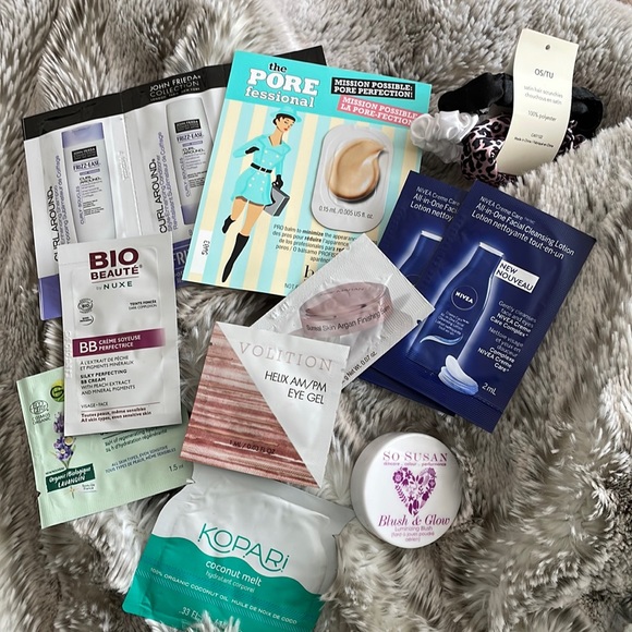 Makeup Sample Pack - Picture 1 of 1